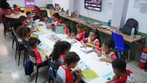 Brasil deveria proibir redes sociais para menores de 16 anos? O que dizem especialistas