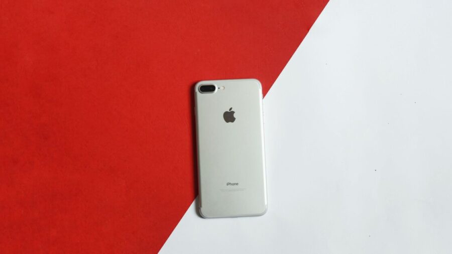 iPhone: A Estratégia de Ternus Resgata a Fórmula de Jobs